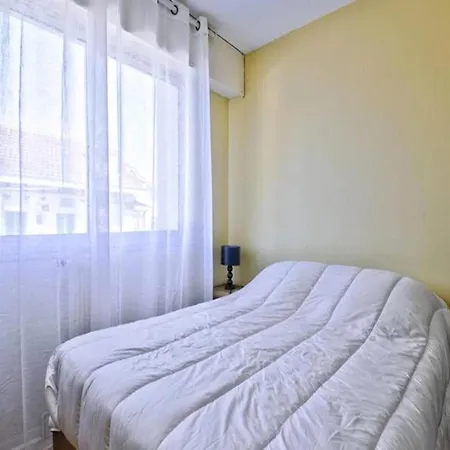 Eugenie Apartamento *